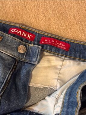SPANXshape Petite 1X Barrell Blue Stretch Denim Jeans.